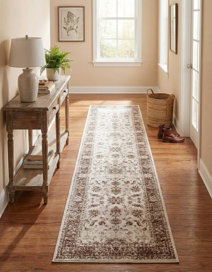 Detail image of 2' 7 x 12' Himalaya Runner Rug