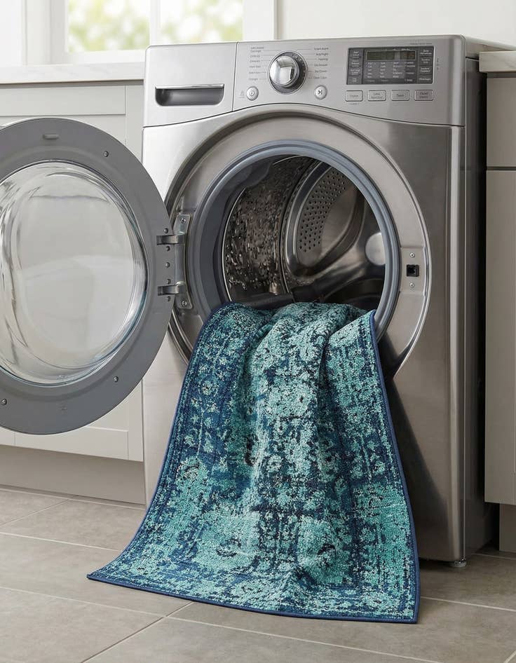 Detail image of 4' x 6'  Washable Palazzo Rug