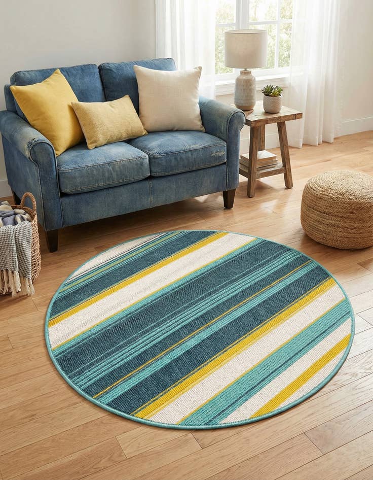 Detail image of 3' x 3'  Washable Border Indoor / Outdoor Round Rug