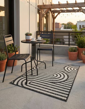 2' x 3' Easy-Clean Modern Indoor / Outdoor Rug