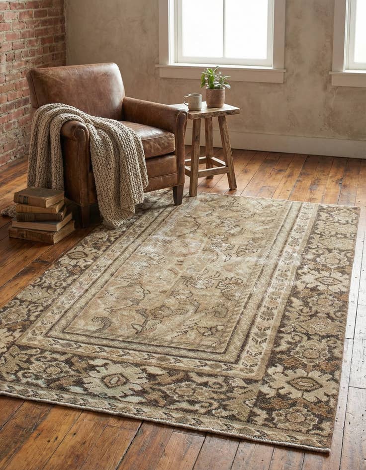 Detail image of 2' 7 x 4' 8  Hand Knotted Ultra Vintage Persian Wool Rug