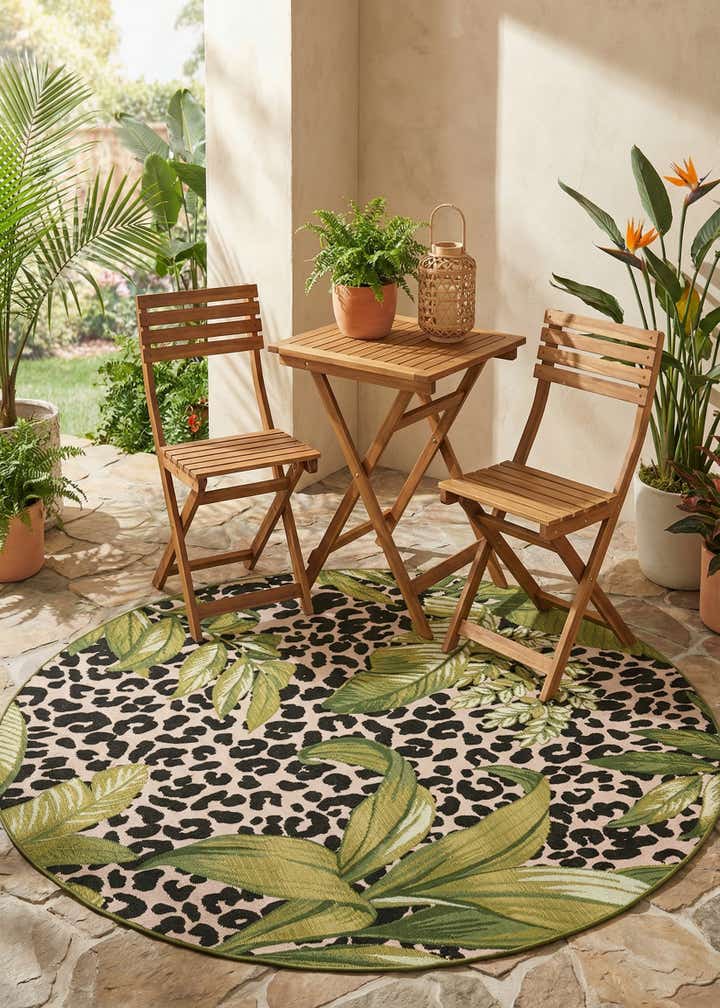 5' x 5' Easy-Clean Botanical Indoor / Outdoor Round Rug