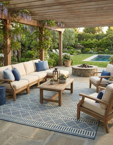 10' x 12' Easy-Clean Trellis Indoor / Outdoor Rug