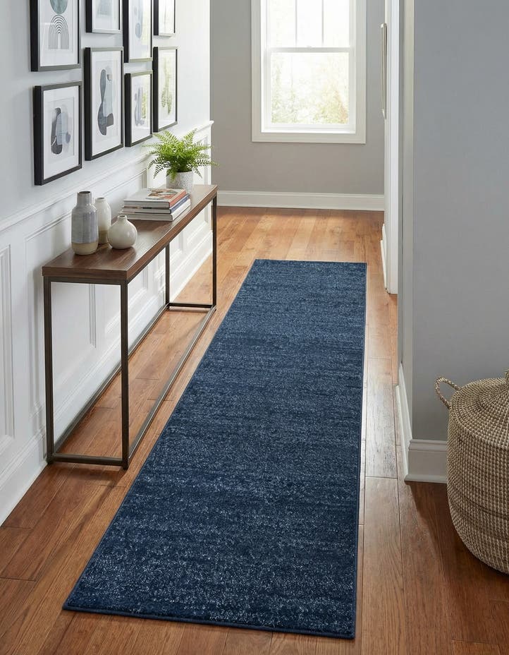2' 7 x 10' Angelica Runner Rug
