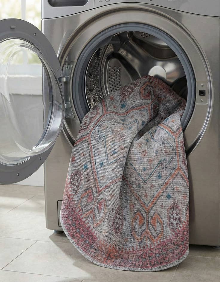 Detail image of 7' 10 x 7' 10  Washable Sisu Round Rug