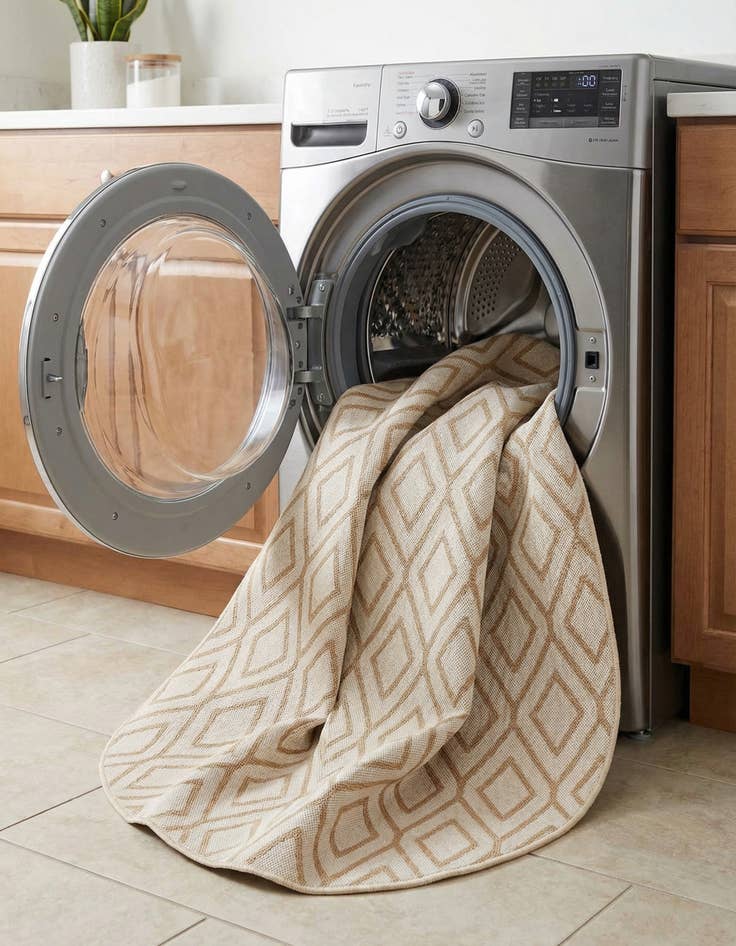 Detail image of 7' 10 x 10'  Washable Jill Zarin Turks and Caicos Indoor / Outdoor Oval Rug