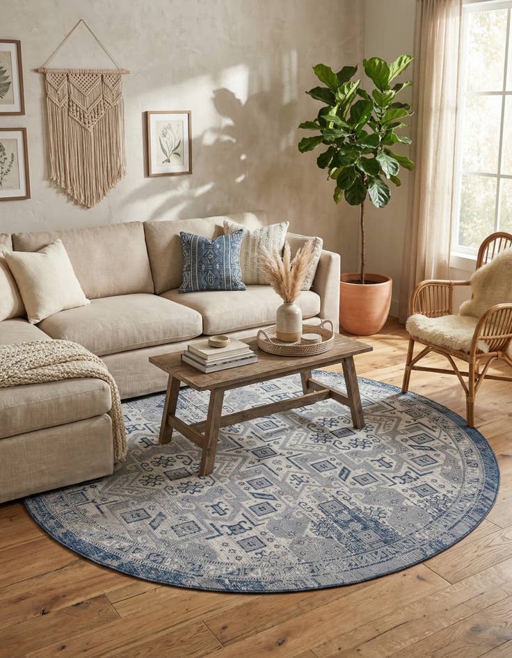 Detail image of 10' x 10'  Washable Aztec Indoor / Outdoor Round Rug