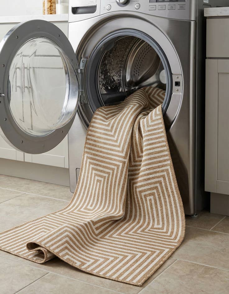 Detail image of  2' 7 x 12'  Washable Modern Indoor / Outdoor Runner Rug