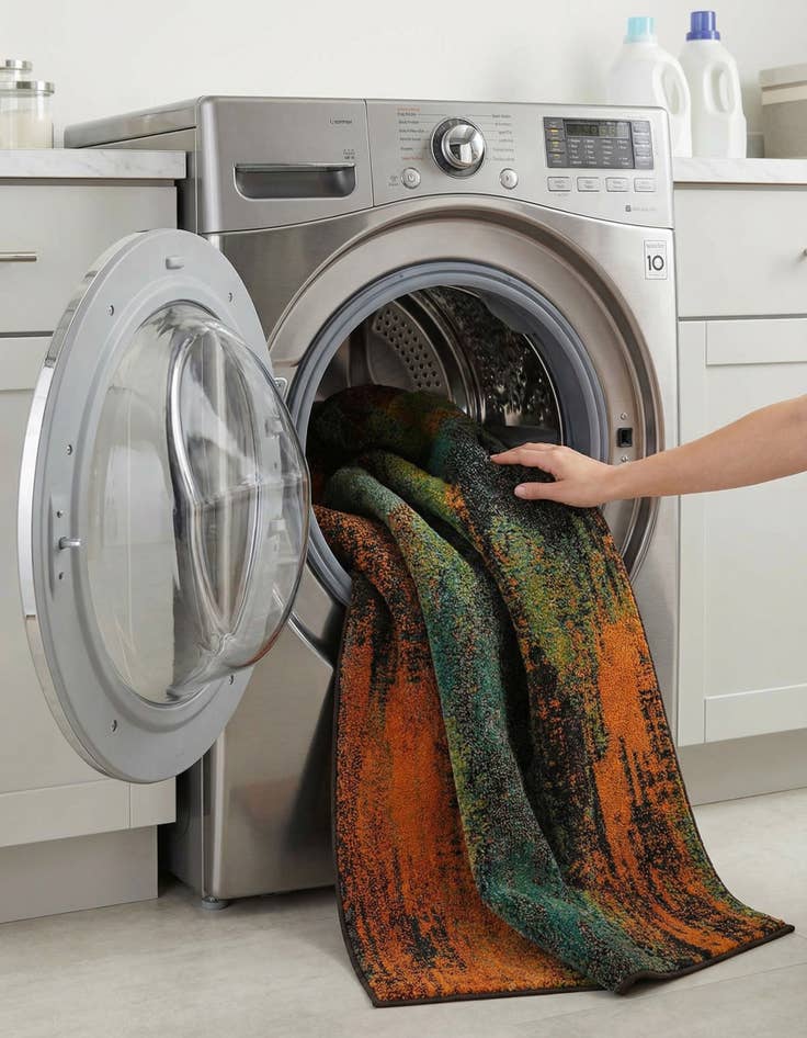 Detail image of 3' 3 x 5' 3  Washable Barcelona Rug