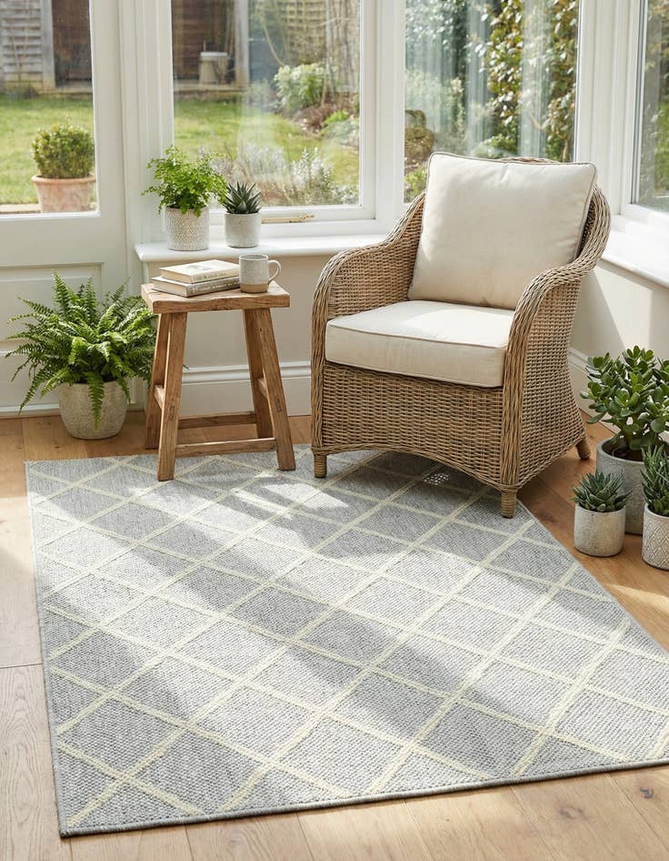 Detail image of  4' x 6' Paxon Trellis Rug