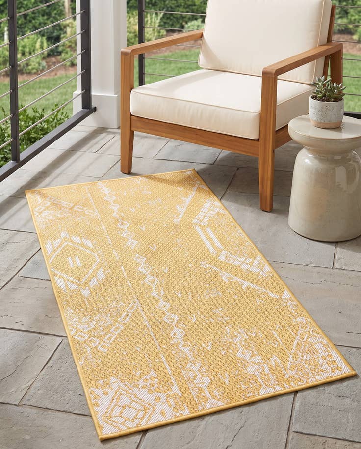 Detail image of 2' x 4' Easy-Clean Bohemian Indoor / Outdoor Runner Rug