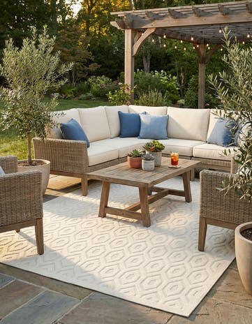9' x 12' Easy-Clean Trellis Textured Indoor / Outdoor Rug