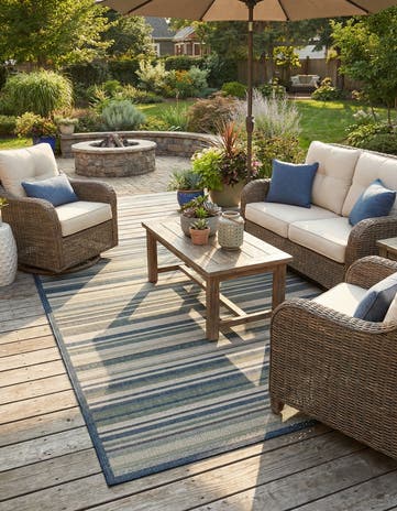 7' x 10' Easy-Clean Baja Indoor / Outdoor Rug