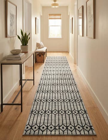 White Lattice Trellis Runner Rug