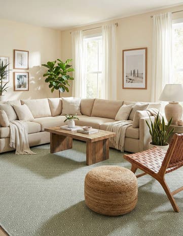 Green Hand Woven Geo Trellis Flatweave Square Rug