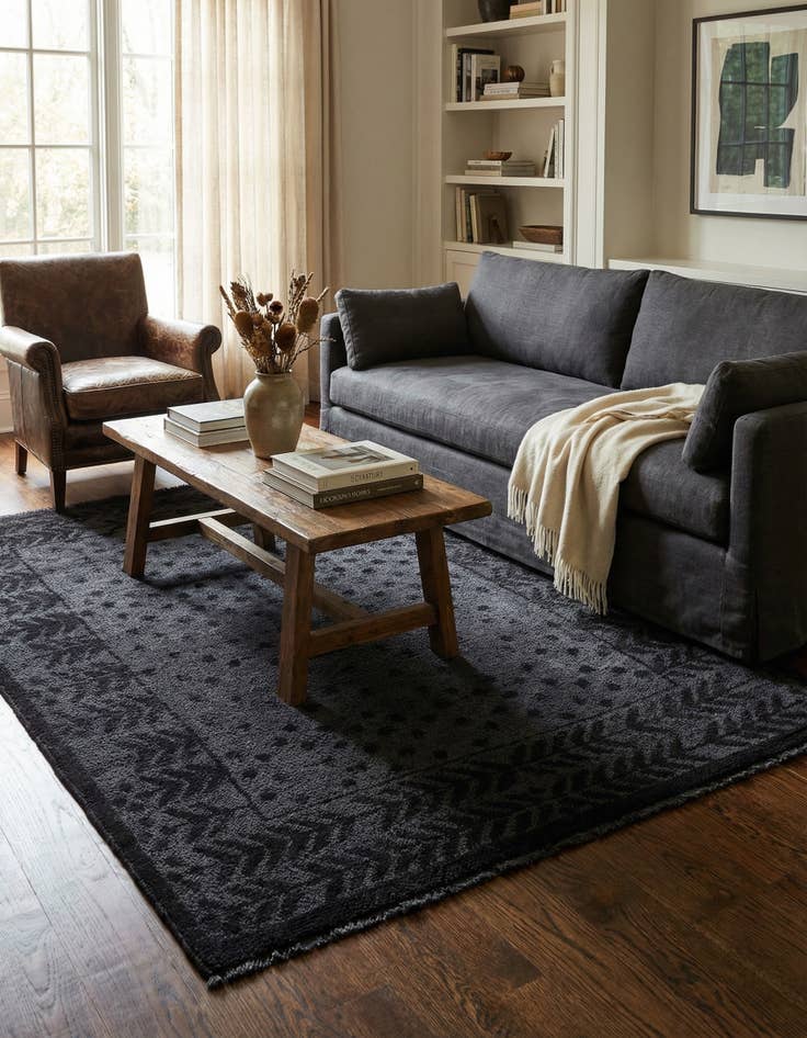 Detail image of 5' 3 x 7' 3  Hand Knotted Darya Wool Rug