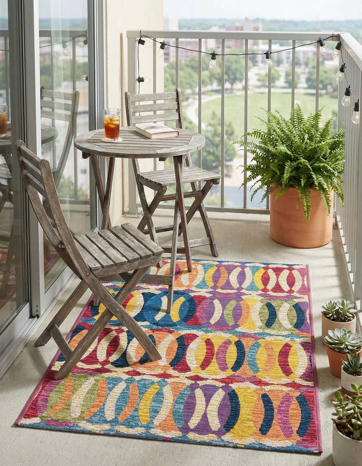 Detail image of 2' x 3'  Washable Modern Indoor / Outdoor Rug