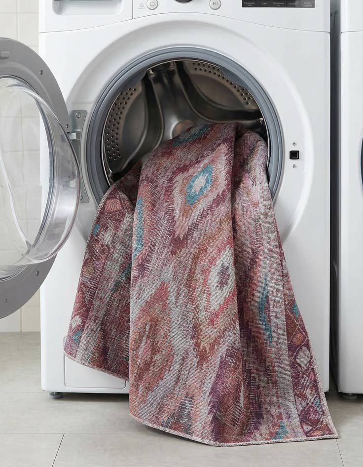 Detail image of  7' 3 x 7' 3  Washable Sisu Square Rug