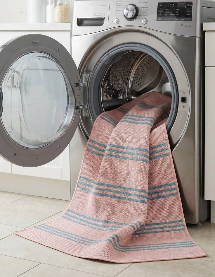 Detail image of 3' x 5' 3  Washable Jill Zarin Anguilla Indoor / Outdoor Rug