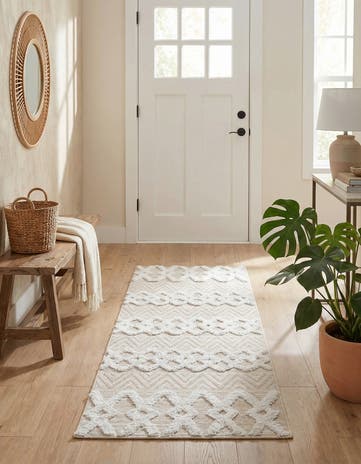 2' 3 x 6' Sabrina Soto Casa Valencia Runner Rug