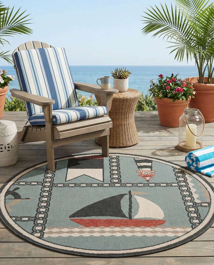 4' x 4' Easy-Clean Coastal Indoor / Outdoor Round Rug