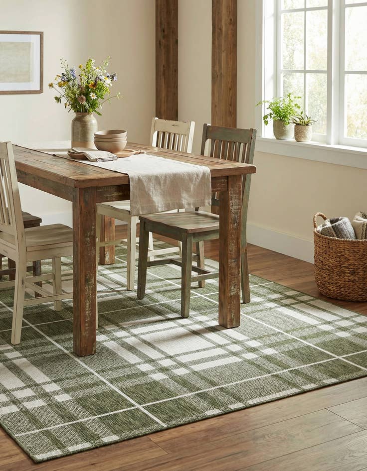 Detail image of 5' 3 x 7'  Washable Checkered Indoor / Outdoor Rug