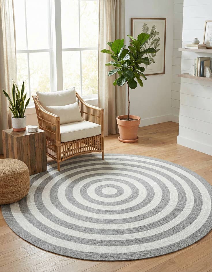 Detail image of 7' 10 x 7' 10  Hand Woven Eco Verse   Washable Indoor / Outdoor Round Rug