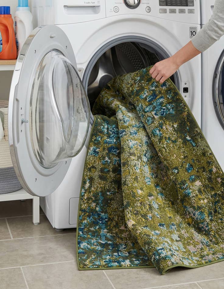 Detail image of 3' 3 x 5' 3  Washable Barcelona Rug