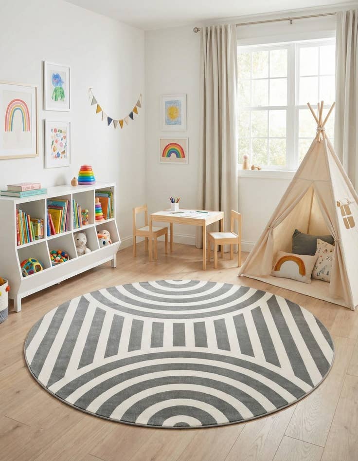 Detail image of 7' 10 x 7' 10 Whimsy Kids Round Rug
