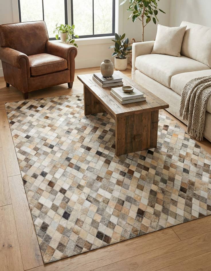 Detail image of  4' x 6' 1 Cowhide Stocks Rug