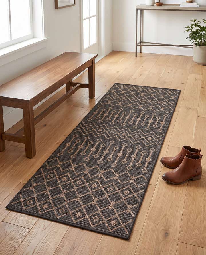 2' x 5' Easy-Clean Trellis Indoor / Outdoor Runner Rug