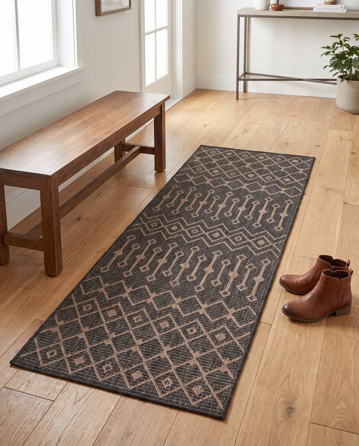 Detail image of 2' x 5' Easy-Clean Trellis Indoor / Outdoor Runner Rug