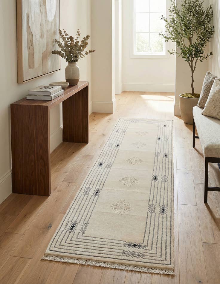 Detail image of  2' 7 x 10' 2  Hand Knotted Darya Wool Runner Rug