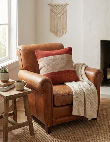 1' 6 x 1' 6 Hand Woven Pillow Wool Square Rug