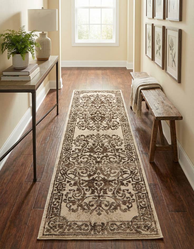 Detail image of 2' x 6' Hermitage Runner Rug