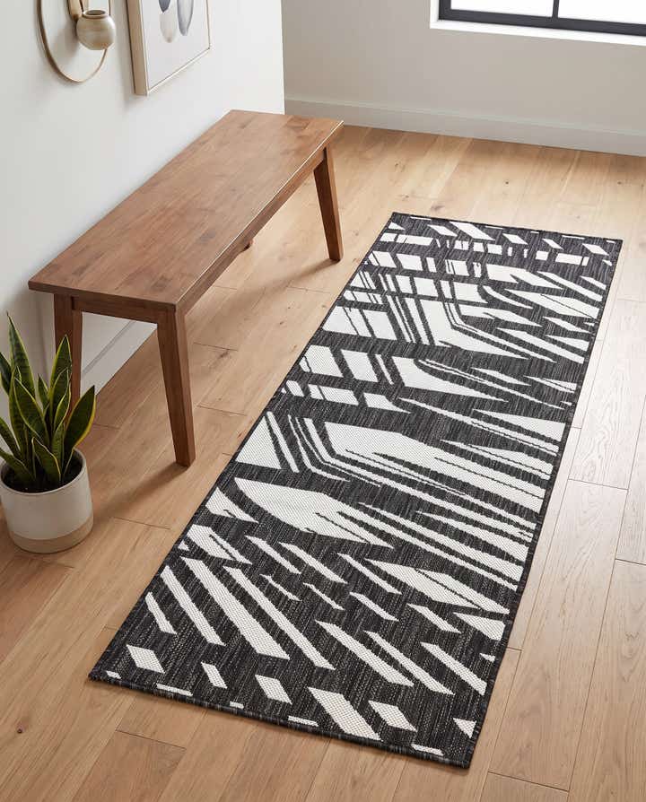 2' x 5' 3 Easy-Clean Modern Indoor / Outdoor Runner Rug