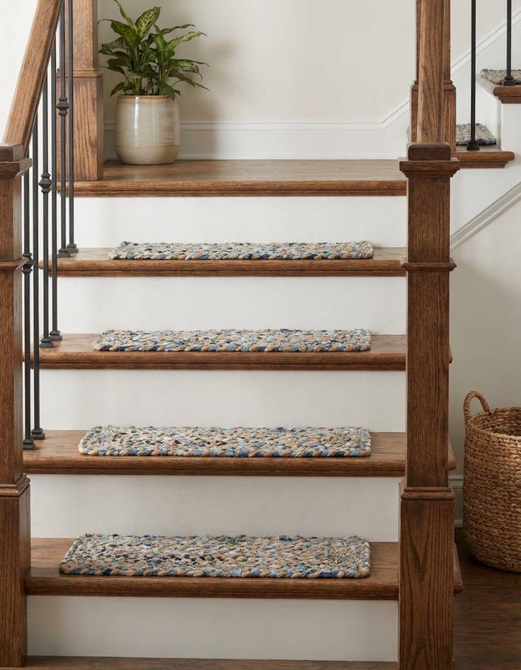 Detail image of 0' 9 x 2' 6  Hand Woven Braided Chindi Stair Rug