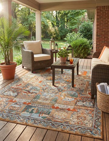 5' 3 x 8' Easy-Clean Traditional Indoor / Outdoor Rug