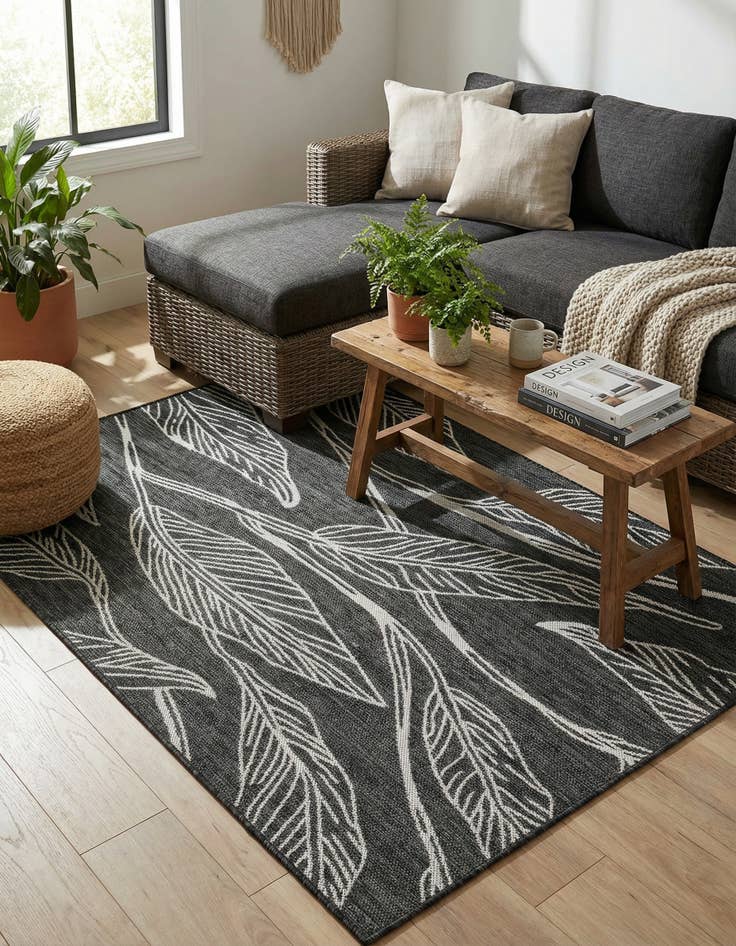 Detail image of 4' x 6' Easy-Clean Botanical Indoor / Outdoor Rug