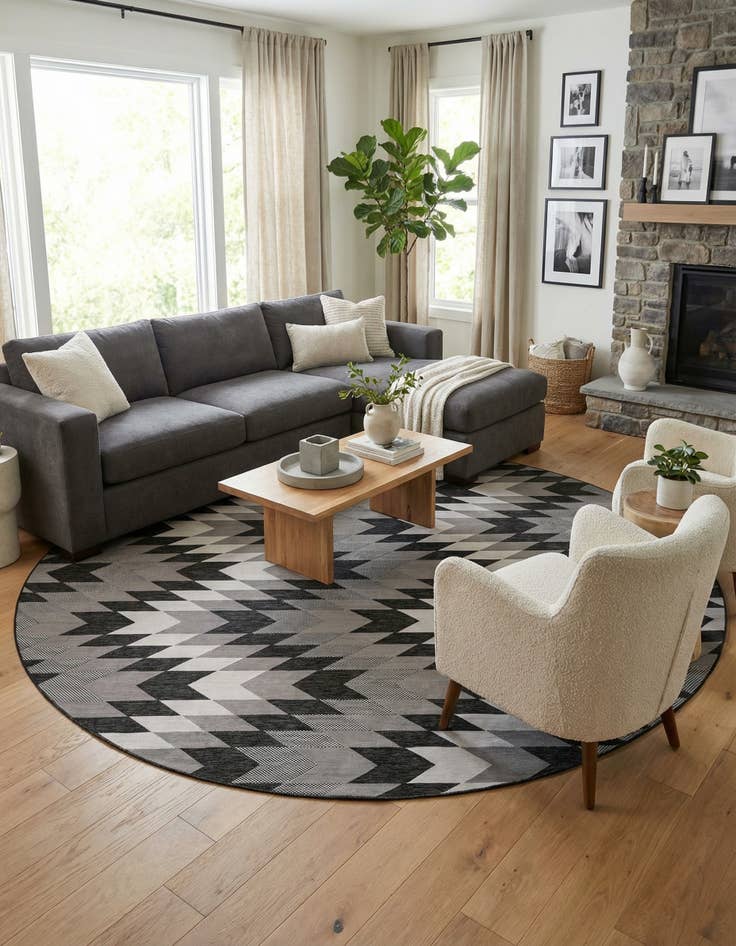 Detail image of 12' x 12'  Washable Modern Indoor / Outdoor Round Rug