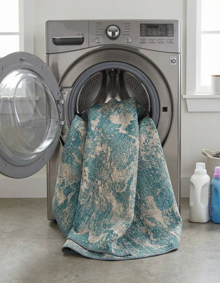 Detail image of  4' x 4'  Washable Modern Indoor / Outdoor Round Rug