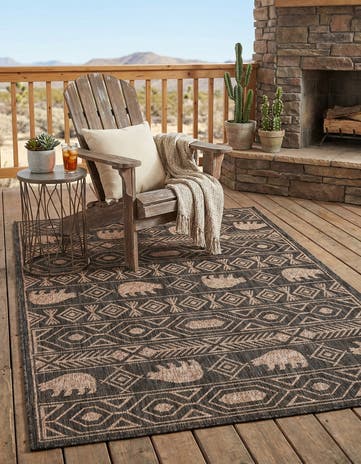 4' x 6' Easy-Clean Southwestern Indoor / Outdoor Rug