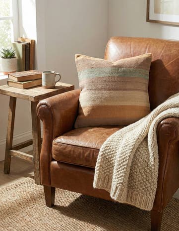 1' 6 x 1' 6 Hand Woven Pillow Wool Square Rug