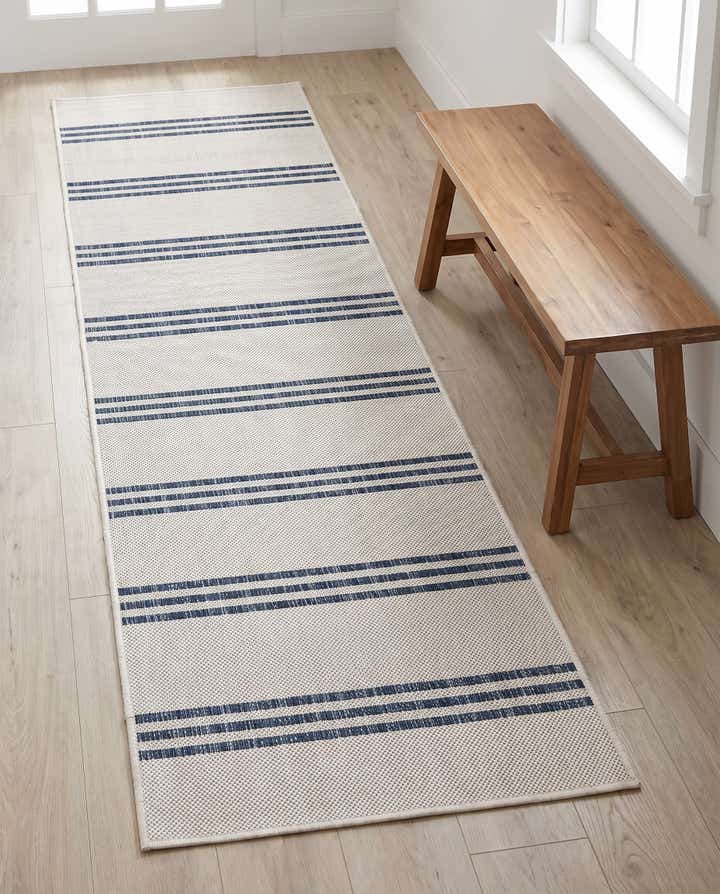 2' x 6' Easy-Clean Jill Zarin Anguilla Indoor / Outdoor Runner Rug