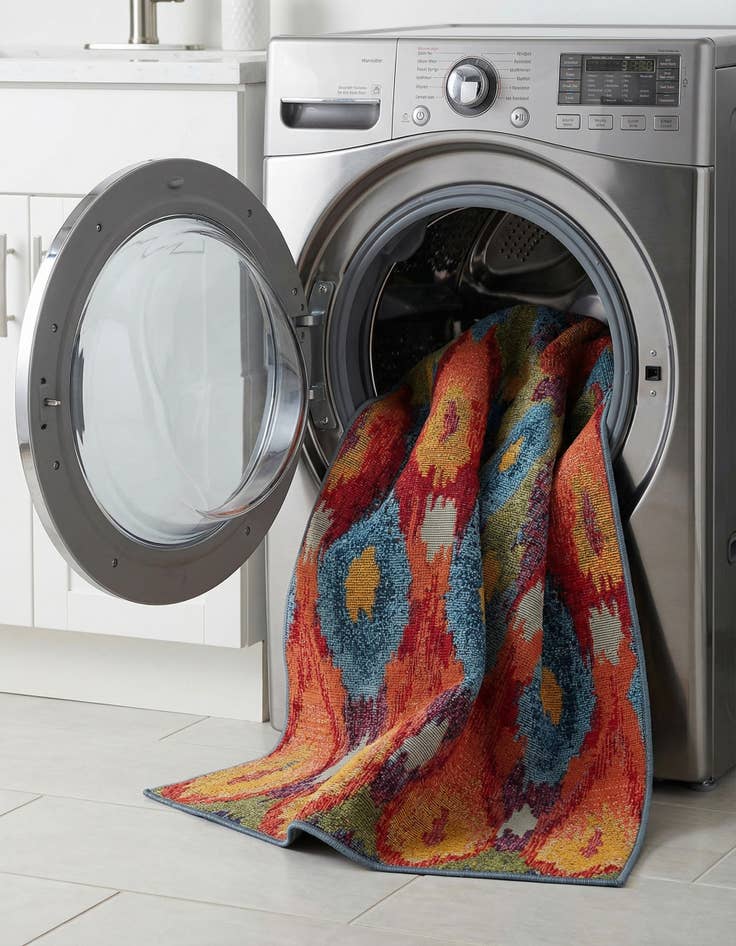 Detail image of 3' 3 x 5' 3  Washable Modern Indoor / Outdoor Rug