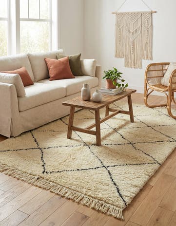 5' x 8' 3 Hand Knotted Moroccan Wool Rug