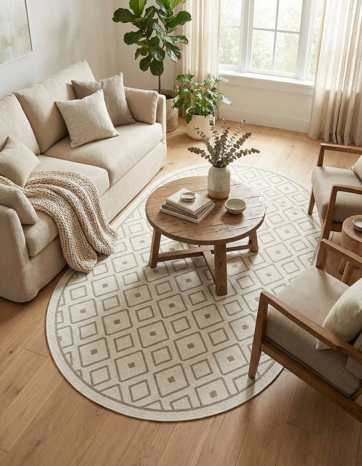 Detail image of 5' 3 x 8' Easy-Clean Trellis Indoor / Outdoor Oval Rug
