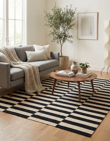 5' 2 x 6' 7 Hand Woven Kilim Modern Wool Rug