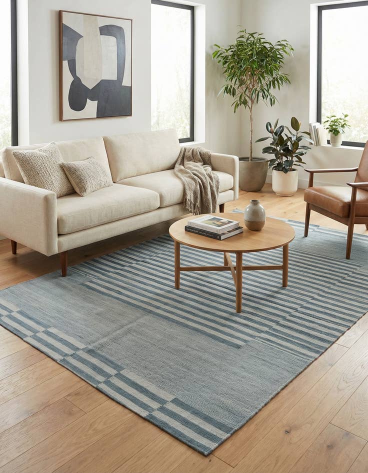 Detail image of 4' 3 x 5' 10  Hand Woven Kilim Modern Wool Rug