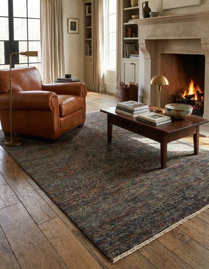 Detail image of 6' 7 x 9' 10 Agra Wool Rug